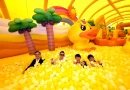 ททท. แท็กทีม B.Duck ปักแลนด์มาร์กความสนุก ในงาน “B.Duck Playful 20th – Glow In The Duck” พร้อมนำ Mascot  “น้องสุขใจ–น้องรักยิ้ม” ร่วมสร้างสีสันและเติมเต็มความสนุกให้กับนักท่องเที่ยว